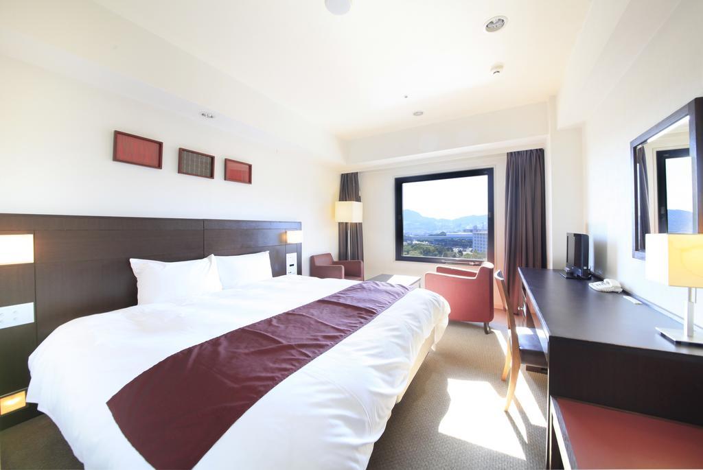 Quintessa Hotel Sasebo Buitenkant foto